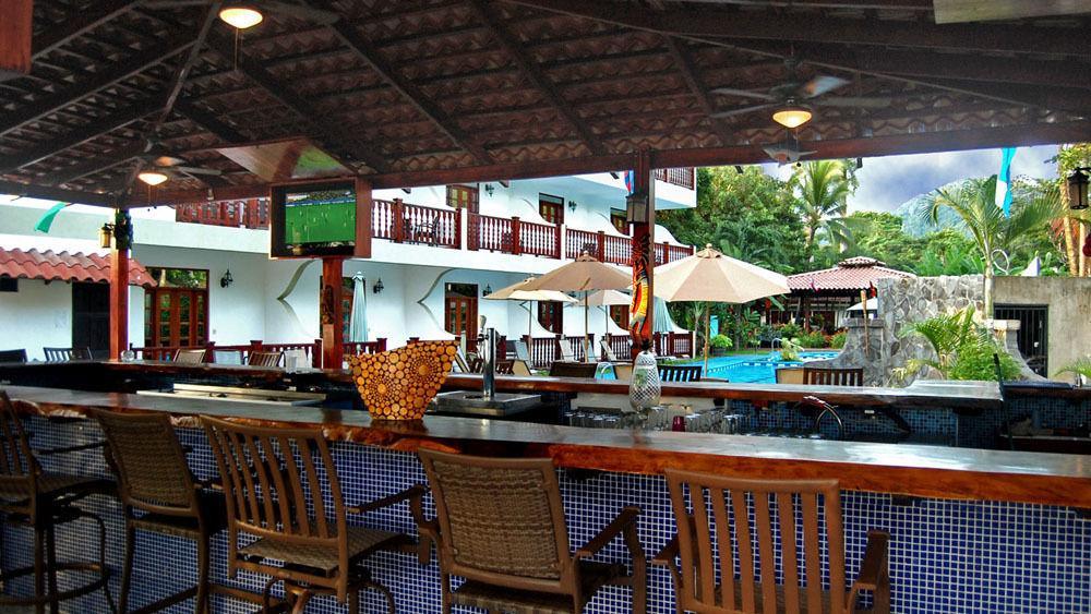 Hotel South Beach - Beachfront Jacó Kültér fotó
