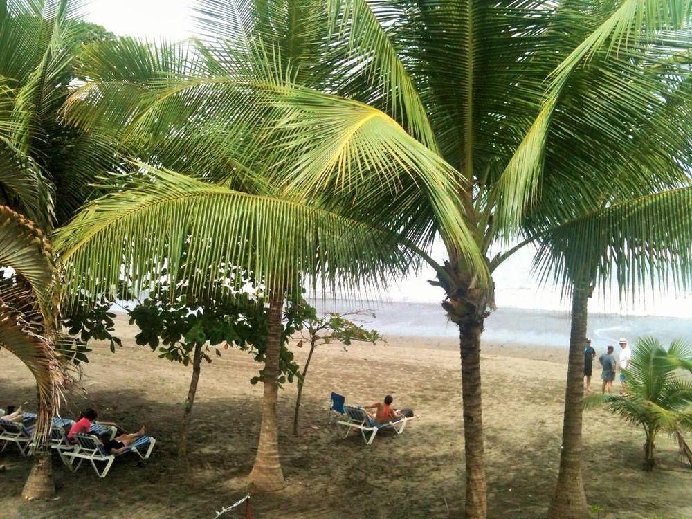 Hotel South Beach - Beachfront Jacó Kültér fotó
