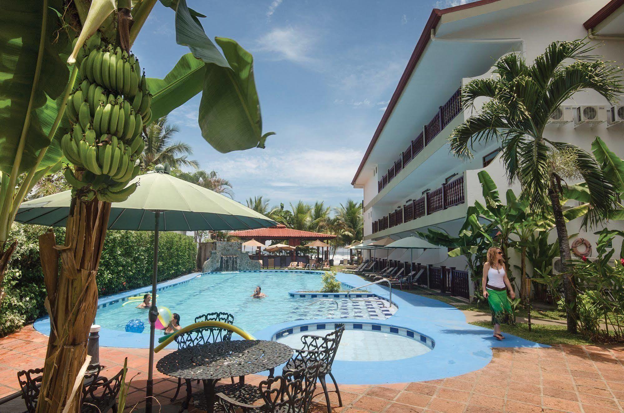 Hotel South Beach - Beachfront Jacó Kültér fotó
